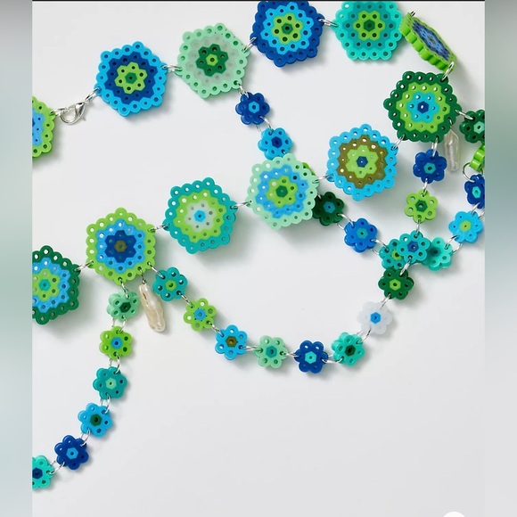 Anna Sui X Daisy Chains Beaded Floral Chain Belt. - Picture 2 of 3